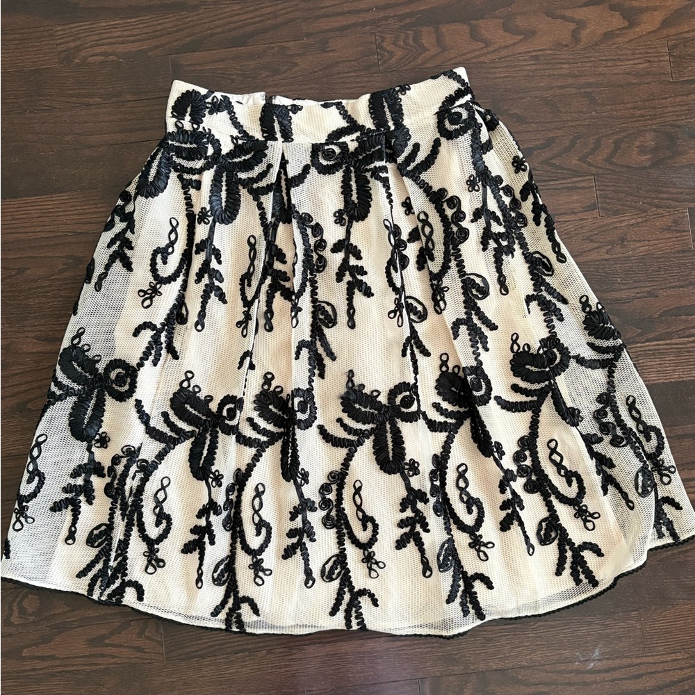 Anthropologie/dRA Black and White Tulle Embroidered Skirt
